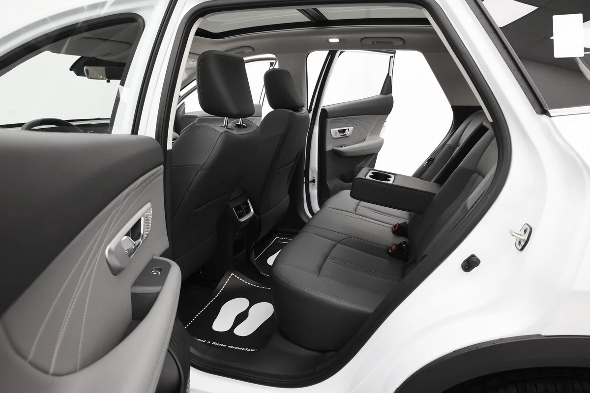 Dongfeng Huge - Изображение №21