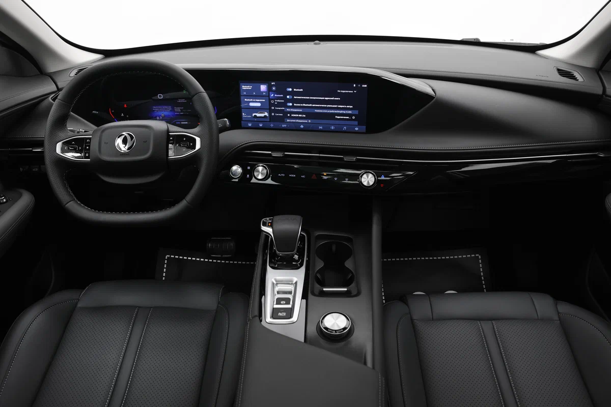 Dongfeng Huge - Изображение №12