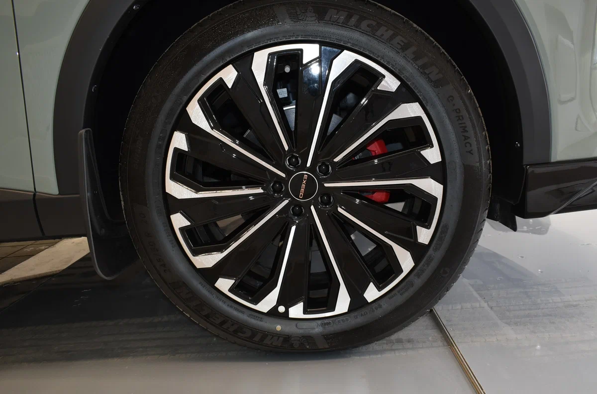 EXEED RX - Изображение №6